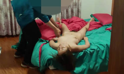 代駕司機趁醉下手 綠帽男女友昏睡中遭瘋狂輸出高潮連連